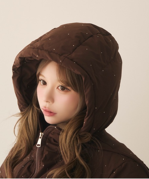 TITTY&CO.（ティティーアンドコー）の「ラメラインストーンロゴショートダウン（その他アウター・レディース・ブラック/ブラウン/ホワイト・FREE）」の10枚目の写真