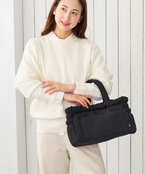 ROOTOTE(ルートート)の「ルートート / トートバッグ 2way ショルダーバッグ A5 軽量 中綿 斜め掛け LT.デリ.メトロパフ-A(ショルダーバッグ・レディース・レッド系その他/グレー/カーキ/ブラック・FREE)」の5枚目の写真