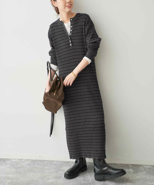 Spick & Span(スピックアンドスパン)の「《新色有り / 追加》ヘンリーネックリブニットワンピース(ワンピース・レディース・その他1/ブラック/チャコールグレー・FREE)」の3枚目の写真