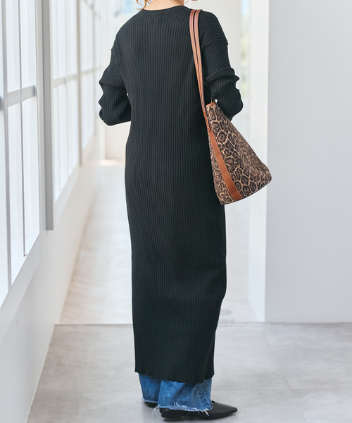Spick & Span(スピックアンドスパン)の「《新色有り / 追加》ヘンリーネックリブニットワンピース(ワンピース・レディース・その他1/ブラック/チャコールグレー・FREE)」の7枚目の写真
