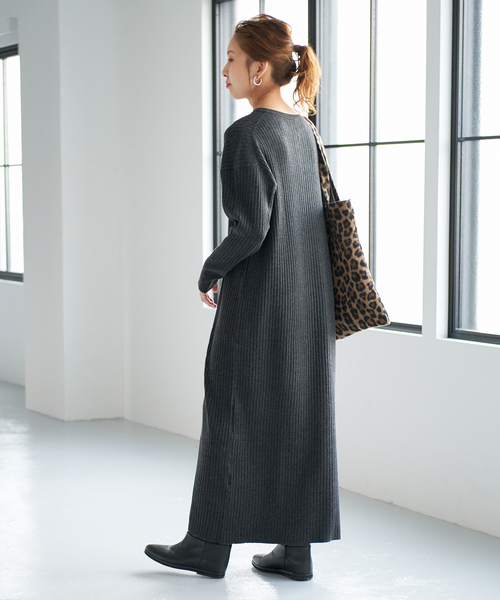 Spick & Span(スピックアンドスパン)の「《新色有り / 追加》ヘンリーネックリブニットワンピース(ワンピース・レディース・その他1/ブラック/チャコールグレー・FREE)」の10枚目の写真