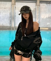 ラインストーンロゴショート丈ジップパーカー