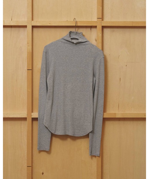 TODAYFUL(トゥデイフル)の「Soft Fraise Turtleneck Tops 12620602(Tシャツ/カットソー・レディース・グレー/ブラック/オフホワイト・FREE)」の6枚目の写真