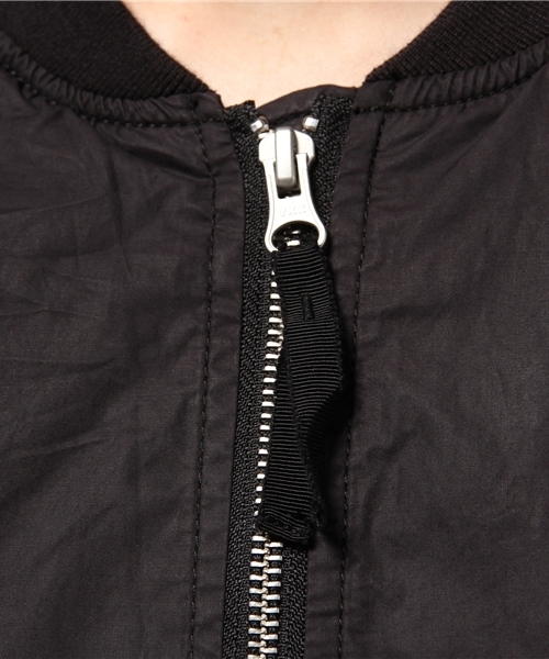 LBC(エルビーシー)の「コットンタイプライターブルゾン (ブルゾン・レディース・オフホワイト/ブラック/オリーブ・LARGE/MEDIUM)」の11枚目の写真