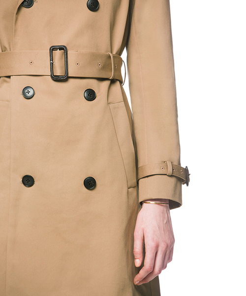 CLANE（クラネ）の「BACK VOLUME TUCK TRENCH COAT（トレンチコート・レディース・ベージュ/ブラック・1/2）」の9枚目の写真