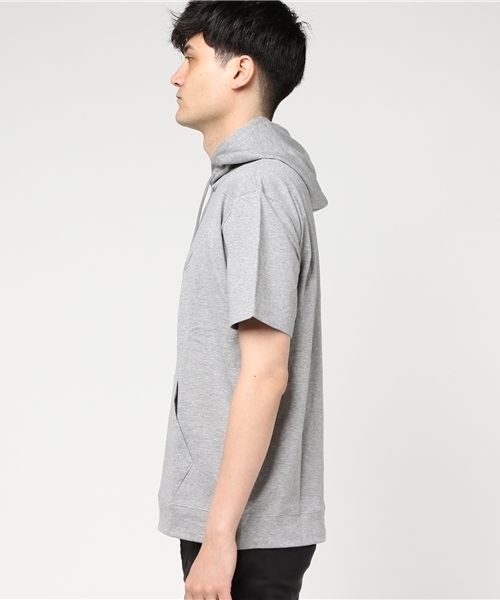 BLACK LABEL CRESTBRIDGE(ブラックレーベル・クレストブリッジ)の「サマーハーフスリーブパーカー(パーカー・メンズ・ライトグレー/ネイビー・L/M)」の3枚目の写真