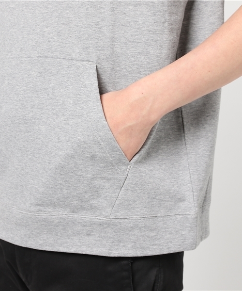 BLACK LABEL CRESTBRIDGE(ブラックレーベル・クレストブリッジ)の「サマーハーフスリーブパーカー(パーカー・メンズ・ライトグレー/ネイビー・L/M)」の6枚目の写真