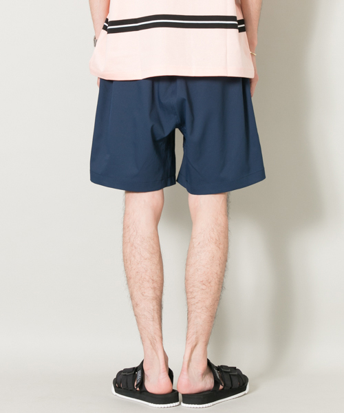 URBAN RESEARCH（アーバンリサーチ）の「UR ストレッチアクティブショーツ（その他パンツ・メンズ・グリーン/ネイビー/ブラック/ベージュ・MEDIUM/LARGE）」の19枚目の写真