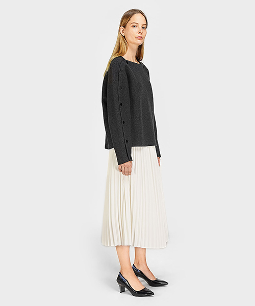 CHARLES & KEITH(チャールズ & キース)の「ポインテッドスリングバックヒール / POINTED SLINGBACK HEELS(サンダル・レディース・ブラック/ブラック系その他・23cm/25cm/22.5cm/23.5cm/24.5cm)」の3枚目の写真