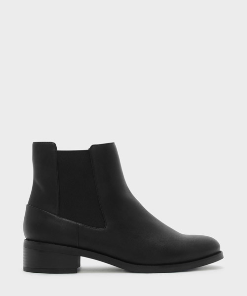 CHARLES & KEITH(チャールズ & キース)の「チェルシーアンクルブーツ / CHELSEA ANKLE BOOTS(ブーツ・レディース・ブラック/ネイビー・25cm/23cm/24.5cm/22.5cm/23.5cm)」の2枚目の写真