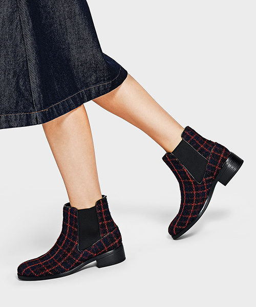 CHARLES & KEITH(チャールズ & キース)の「チェルシーアンクルブーツ / CHELSEA ANKLE BOOTS(ブーツ・レディース・ブラック/ネイビー・25cm/23cm/24.5cm/22.5cm/23.5cm)」の8枚目の写真