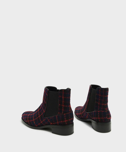 CHARLES & KEITH(チャールズ & キース)の「チェルシーアンクルブーツ / CHELSEA ANKLE BOOTS(ブーツ・レディース・ブラック/ネイビー・25cm/23cm/24.5cm/22.5cm/23.5cm)」の6枚目の写真