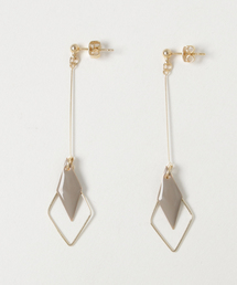 kodemari（コデマリ）の「kodemari/hishigata　yureru　ピアス（ピアス（両耳用））」