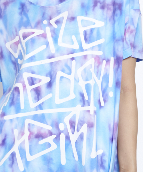 X-girl(エックスガール)の「SEIZE THE DAY S/S BIG TEE(Tシャツ/カットソー・レディース・ブラック/ブルー・1/2)」の6枚目の写真