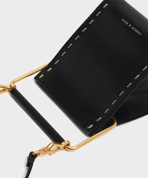CHARLES & KEITH(チャールズ & キース)の「ステープラーエフェクトストラクチャーバッグ / STAPLER EFFECT STRUCTURED BAG(ハンドバッグ・レディース・ブラック/ブルー/ミント・S)」の4枚目の写真