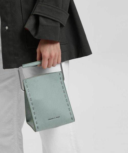 CHARLES & KEITH(チャールズ & キース)の「ステープラーエフェクトストラクチャーバッグ / STAPLER EFFECT STRUCTURED BAG(ハンドバッグ・レディース・ブラック/ブルー/ミント・S)」の7枚目の写真