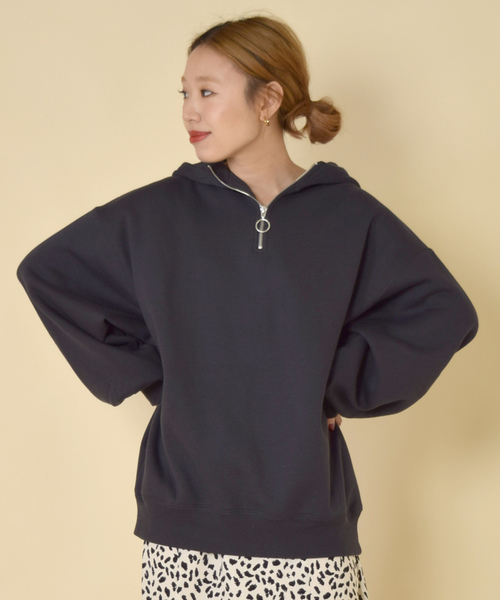 w closet（ダブルクローゼット）の「ハーフZIPフードプルオーバー_（パーカー・レディース・ピンク/ライム/アイボリー/スミクロ・FREE）」の3枚目の写真