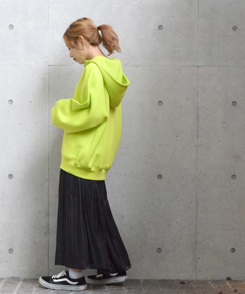 w closet（ダブルクローゼット）の「ハーフZIPフードプルオーバー_（パーカー・レディース・ピンク/ライム/アイボリー/スミクロ・FREE）」の6枚目の写真