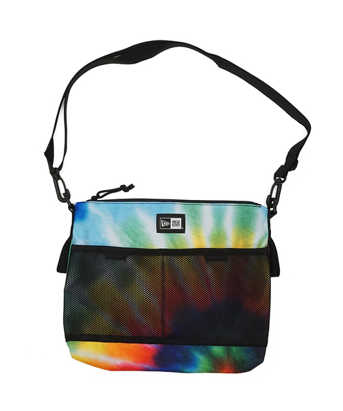 NEW ERA（ニューエラ）の「【NEW ERA/ニューエラ】SACOCHE サコッシュ（ショルダーバッグ・メンズ・ブラック/グレー/マルチ/ブラック系その他/その他・FREE）」の5枚目の写真