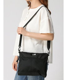 EK BY NEW ERA（イーケーバイニューエラ）の「【NEW ERA/ニューエラ】SACOCHE サコッシュ（ショルダーバッグ）」