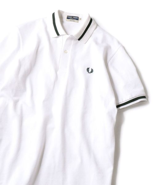FRED PERRY（フレッドペリー）の「【Begin5月号掲載】FRED PERRY: SHIPS別注 ENGLAND ポロシャツ19SS（ポロシャツ・メンズ・ホワイト/ブラック/ネイビー・38/40/36）」の2枚目の写真