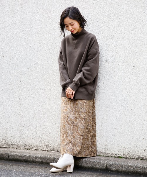 LOWRYS FARM(ローリーズファーム)の「ハイネックチュニックウラケプルオーバー 861699(スウェット・レディース・ブラウン/グレー/アイボリー/グリーン・FREE)」の10枚目の写真