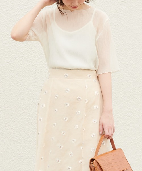natural couture(ナチュラルクチュール)の「くしゅくしゅシアーブラウス+キャミソールセット(シャツ/ブラウス)」|オフホワイト