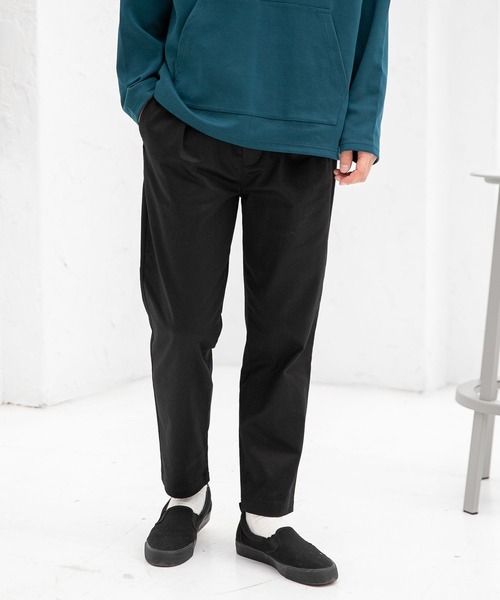 LAKOLE（ラコレ）の「スリムイージーチノパンツ / 892951（チノパンツ・メンズ・ブラック/ベージュ/ブラウン/アイボリー/グレー/サンドグレー/オリーブ・LARGE/SMALL/MEDIUM/X-LARGE）」の2枚目の写真