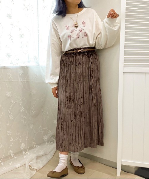 apres jour(アプレジュール)の「ベロアワッシャースカート【ZOZOTOWN限定アイテム】(スカート・レディース・ブラック/ベージュ/ダークブラウン/スモークピンク・フリー/X-LARGE)」の12枚目の写真