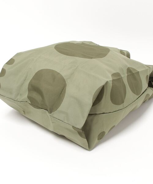 392 plusm（サンキューニプリュスエム）の「"maru" water repellent bag S（エコバッグ/サブバッグ・レディース・ネイビー/レッド/カーキ/イエロー・S）」の6枚目の写真