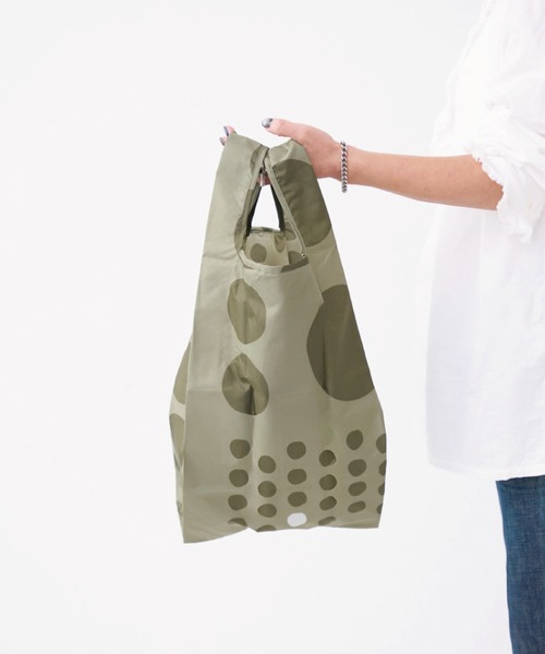 392 plusm（サンキューニプリュスエム）の「"maru" water repellent bag S（エコバッグ/サブバッグ・レディース・ネイビー/レッド/カーキ/イエロー・S）」の2枚目の写真
