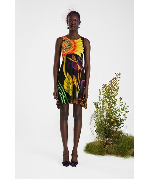 Desigual(デシグアル)の「快適素材 ノースリーブワンピース MARLON(チュニック・レディース・ブラック・L/2L/SS/S/M)」の4枚目の写真