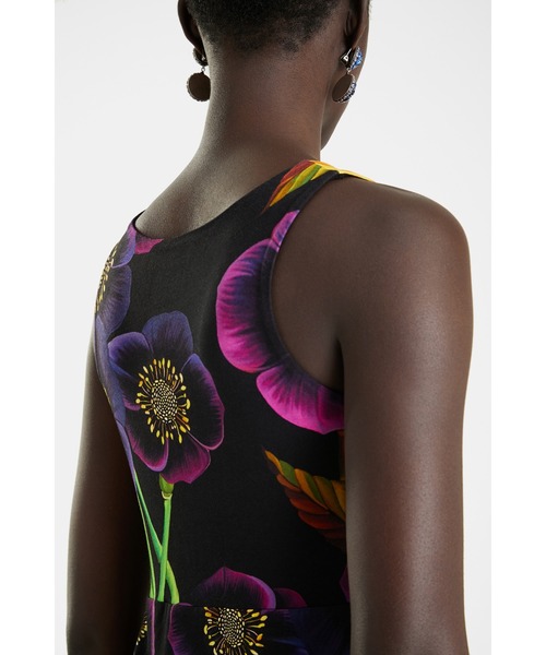 Desigual(デシグアル)の「快適素材 ノースリーブワンピース MARLON(チュニック・レディース・ブラック・L/2L/SS/S/M)」の8枚目の写真