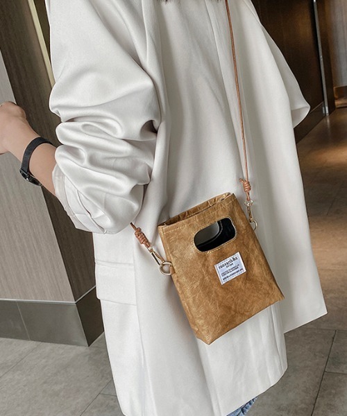 MKT(エムケーティー)の「【ACT -fascination design-】ペーパーデザインミニポシェット ショルダーバッグ(ショルダーバッグ・レディース・ホワイト/ブラック/ベージュ・FREE)」の3枚目の写真