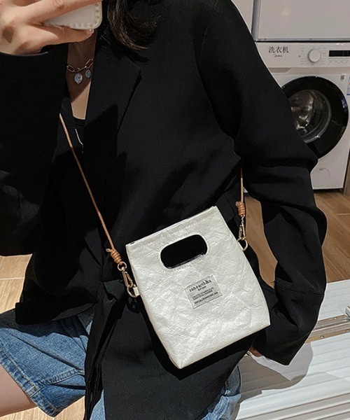 MKT(エムケーティー)の「【ACT -fascination design-】ペーパーデザインミニポシェット ショルダーバッグ(ショルダーバッグ・レディース・ホワイト/ブラック/ベージュ・FREE)」の10枚目の写真