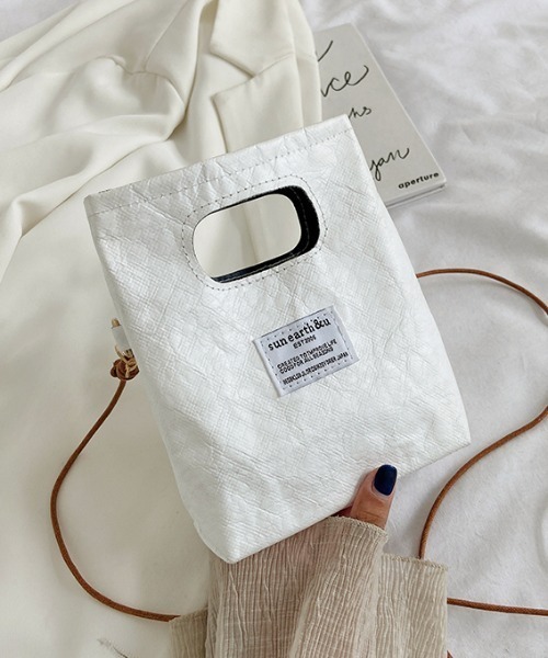 MKT(エムケーティー)の「【ACT -fascination design-】ペーパーデザインミニポシェット ショルダーバッグ(ショルダーバッグ・レディース・ホワイト/ブラック/ベージュ・FREE)」の11枚目の写真