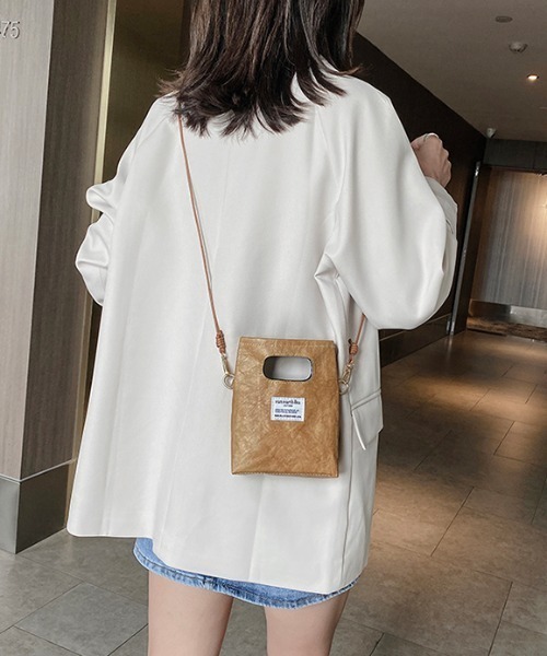 MKT(エムケーティー)の「【ACT -fascination design-】ペーパーデザインミニポシェット ショルダーバッグ(ショルダーバッグ・レディース・ホワイト/ブラック/ベージュ・FREE)」の8枚目の写真