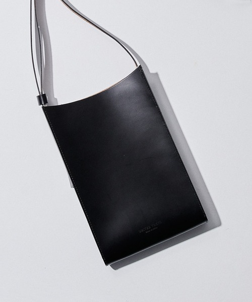 UNITED TOKYO（ユナイテッドトウキョウ）の「ニューコンフォートショルダーポーチ（ボディバッグ/ウエストポーチ・メンズ・ホワイト/ブラック・FREE）」の7枚目の写真