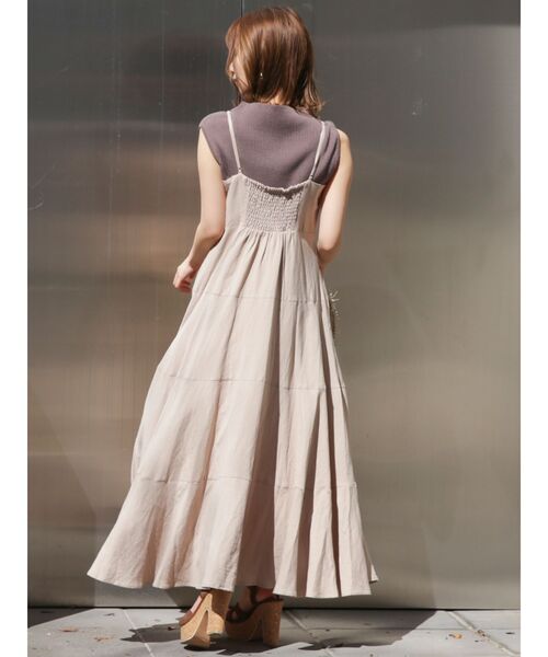 dazzlin（ダズリン）の「クルミフロントフレアキャミワンピース（ワンピース・レディース・ブルー/ブラウン/ベージュ・FREE）」の5枚目の写真