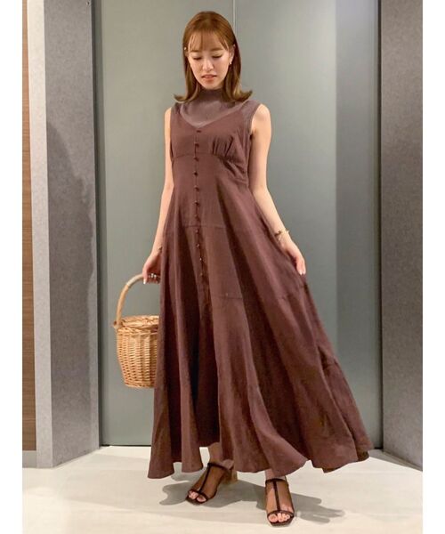 dazzlin（ダズリン）の「クルミフロントフレアキャミワンピース（ワンピース・レディース・ブルー/ブラウン/ベージュ・FREE）」の10枚目の写真