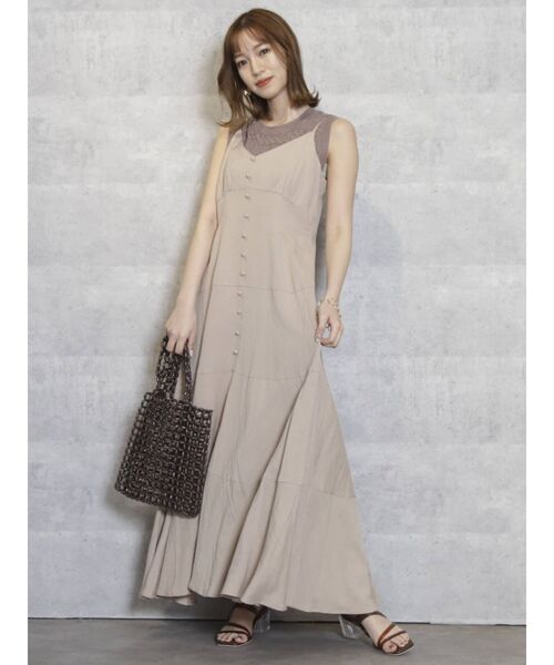 dazzlin（ダズリン）の「クルミフロントフレアキャミワンピース（ワンピース・レディース・ブルー/ブラウン/ベージュ・FREE）」の13枚目の写真