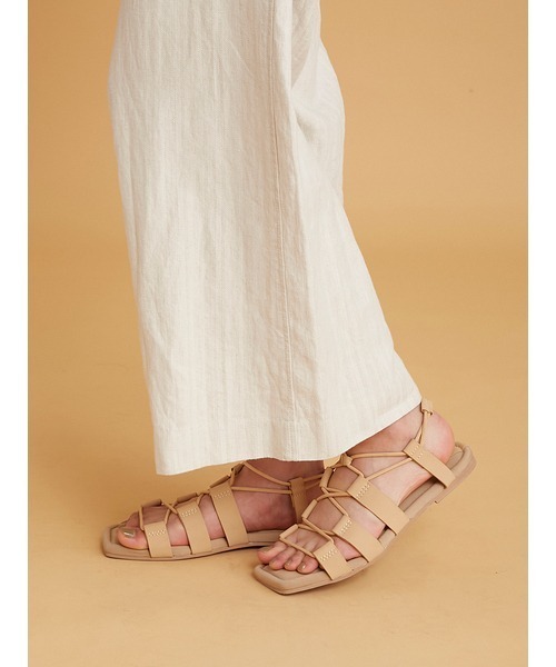 emmi（エミ）の「【emmi atelier】ドロストサンダル（パンプス・レディース・ブラック/ベージュ・38/36/37）」の8枚目の写真