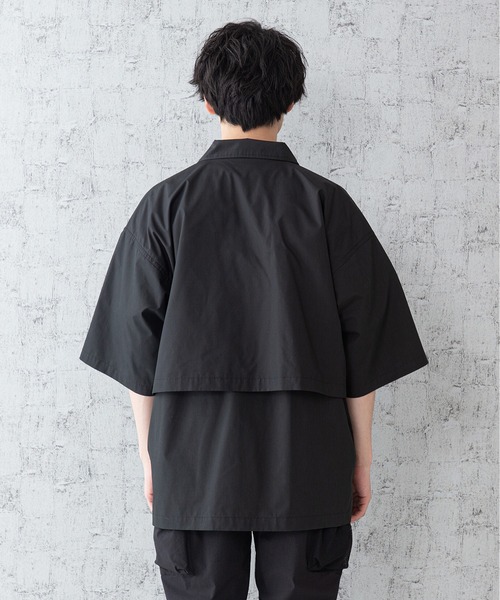 OUTDOOR PRODUCTS(アウトドアプロダクツ)の「【OUTDOOR PRODUCTS】ベンチレーションシャツ 「着るBAG」シリーズ 撥水 抗UV ポケット多数 ビッグシルエット(シャツ/ブラウス・メンズ・ベージュ/ブラック・MEDIUM/LARGE/X-LARGE)」の16枚目の写真