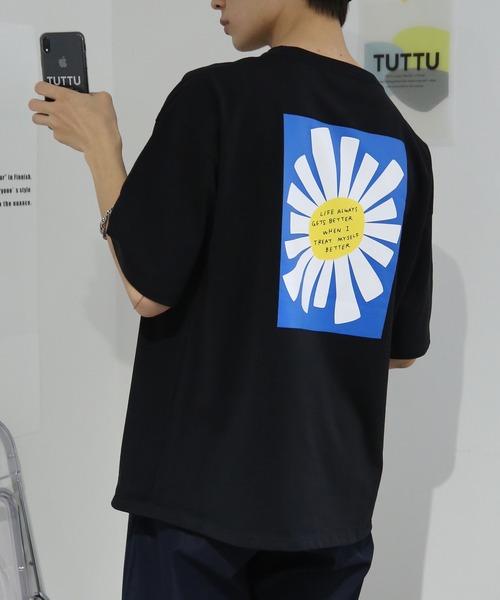 TUTTU（トゥトゥ）の「ニュアンス アート プリント 刺繍 ビッグシルエットTシャツ（Tシャツ/カットソー・メンズ・ブラック/ホワイト/スカイブルー/ベージュ/ブラック系その他2/グレイッシュベージュ/ホワイト系その他2/チャコール/アイボリー/ミント/ホワイト系その他/グレー系その他2・L/M）」の6枚目の写真