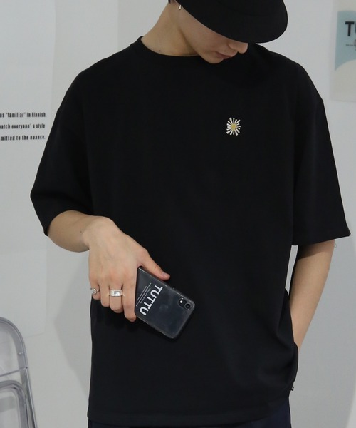 TUTTU（トゥトゥ）の「ニュアンス アート プリント 刺繍 ビッグシルエットTシャツ（Tシャツ/カットソー・メンズ・ブラック/ホワイト/スカイブルー/ベージュ/ブラック系その他2/グレイッシュベージュ/ホワイト系その他2/チャコール/アイボリー/ミント/ホワイト系その他/グレー系その他2・L/M）」の16枚目の写真