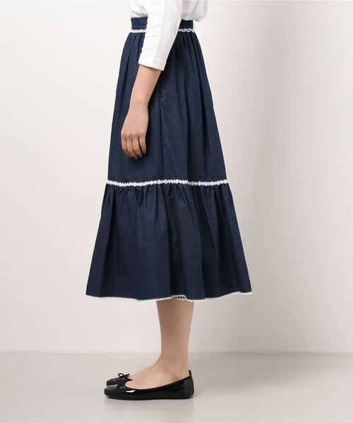 LODISPOTTO（ロディスポット）の「フルールレースデニムミディスカート（スカート・レディース・ネイビー/ホワイト・MEDIUM）」の3枚目の写真