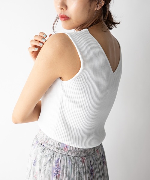 MILLION CARATS（ミリオンカラッツ）の「【STYLE４】2WAYリブニットタンクトップ（ニット/セーター・レディース・オフホワイト/チャコールグレー/オレンジ/ベージュ・FREE）」の2枚目の写真