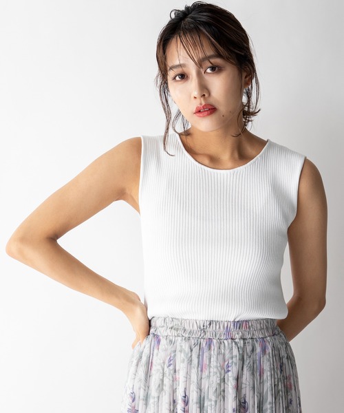 MILLION CARATS（ミリオンカラッツ）の「【STYLE４】2WAYリブニットタンクトップ（ニット/セーター・レディース・オフホワイト/チャコールグレー/オレンジ/ベージュ・FREE）」の6枚目の写真