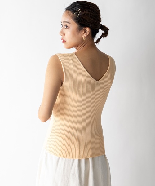 MILLION CARATS（ミリオンカラッツ）の「【STYLE４】2WAYリブニットタンクトップ（ニット/セーター・レディース・オフホワイト/チャコールグレー/オレンジ/ベージュ・FREE）」の18枚目の写真