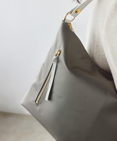 russet（ラシット）の「両面使えるリバーシブルショルダーバッグM(CE